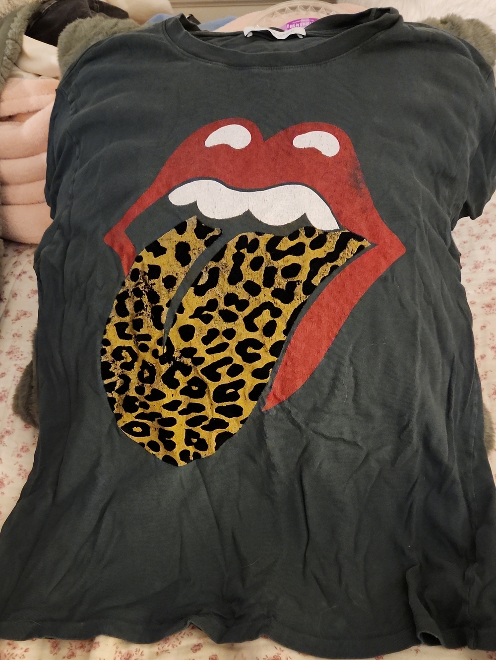Daydreamer Black Tee with Red Lips and Leopard Tongue Graphic